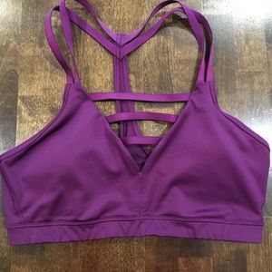 Sports bra